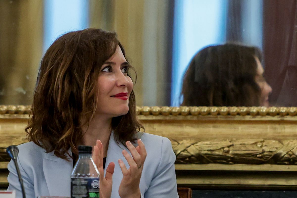 Ayuso remplit sa stratégie préélectorale de mesures contre la crise