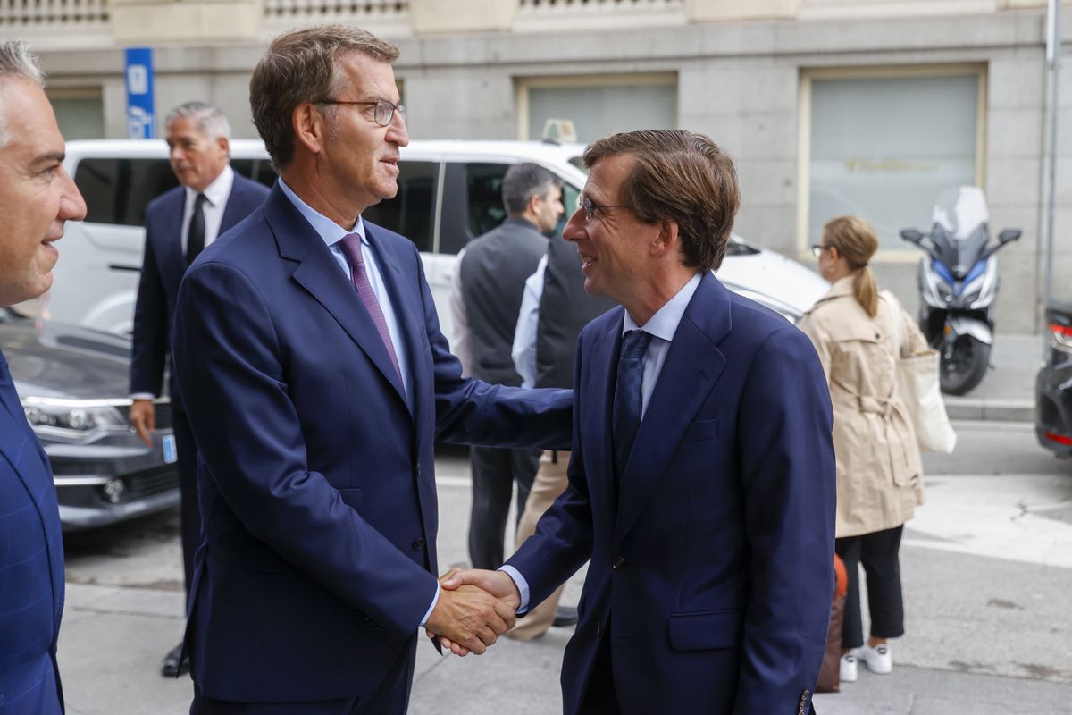 Feijóo se réaffirme dans son discours sur les langues : « Nous défendrons toutes nos langues à notre manière »