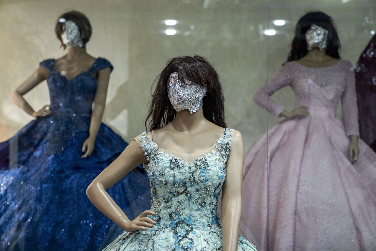 Mannequins féminins en Afghanistan, dernière cible des talibans