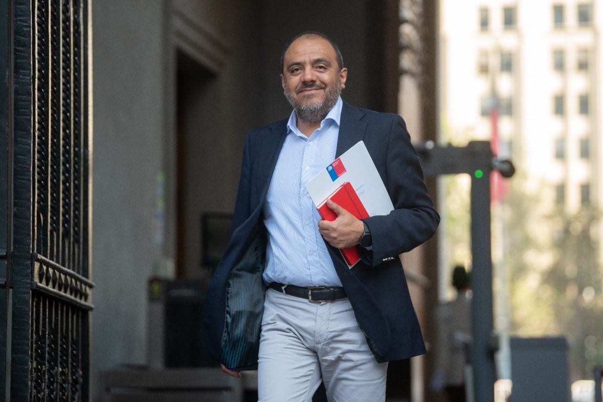 La droite chilienne échoue dans sa tentative de destituer le ministre de l'Éducation de Boric du Congrès