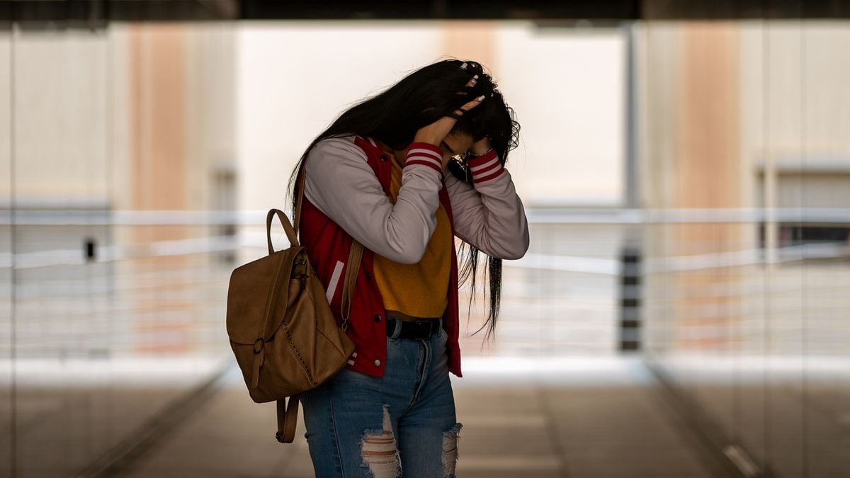 Comment gérer le fait que votre adolescent souhaite quitter l'école : écoute active et coordination avec l'institut