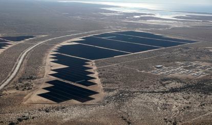 La centrale solaire de Puerto Peñasco (État de Sonora), l'un des projets phares du gouvernement actuel en matière d'énergies renouvelables.