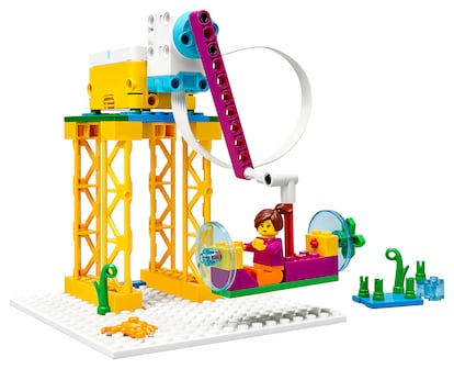 Une figurine réalisée avec des pièces LEGO.