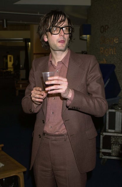 Jarvis Cocker pourrait sûrement passer pour un professeur d’histoire dans l’imaginaire populaire.