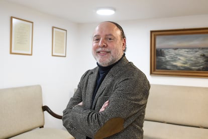 Le Dr César Ross a été publié dans 17 pays et traduit en anglais, portugais, russe et turc.
