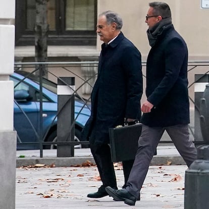 Le juge Ángel Hurtado, à gauche, à son arrivée à la Cour suprême, la semaine dernière.