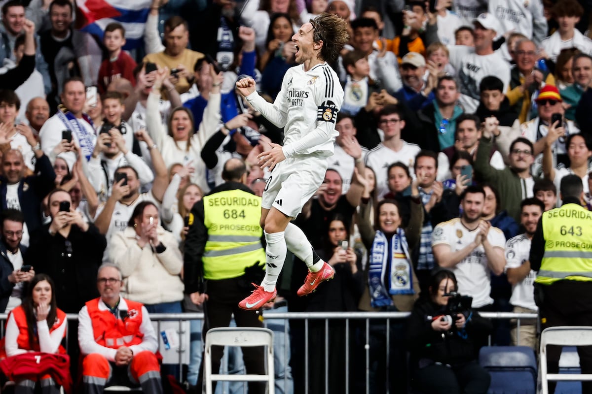 Modric celebra su gol al Girona este domingo en el Bernabéu.