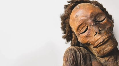 Premier plan de la momie canarienne.