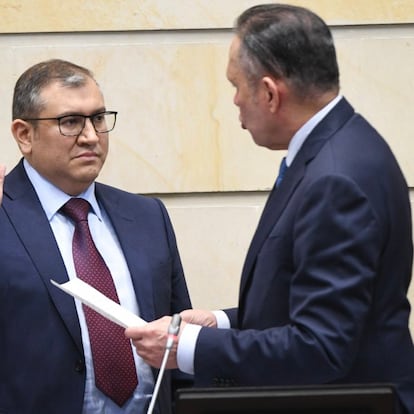 Miguel Polo prend des protestations en tant que nouveau magistrat de la Cour constitutionnelle, le 19 novembre 2024.