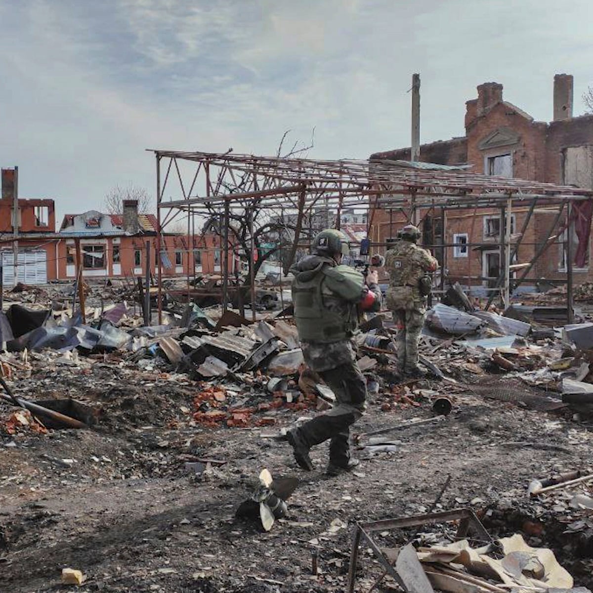Poutine demande à entraver la paix en Ukraine (bien que les États-Unis disent que ce sera imminent)