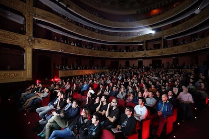 Assistants au théâtre municipal de Gérone, en décembre dernier. 