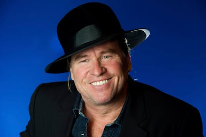 Val Kilmer pose dans une séance photo à New York en 2012.