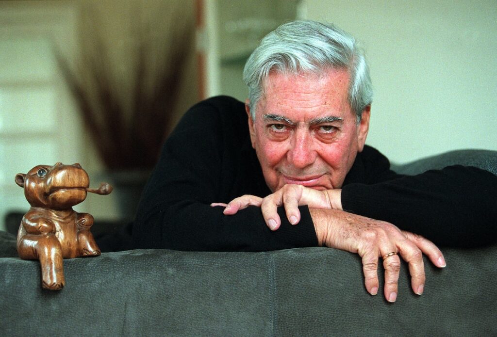 Mario Vargas Llosa décède, géant des lettres universelles