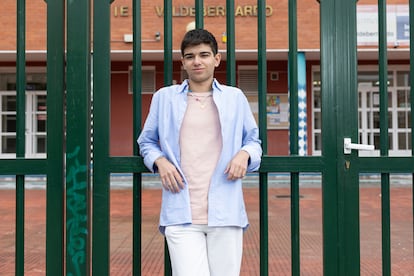 Marcos Crespo, l'un des bénévoles de Boders, dans le quartier de Madrid de Valdebernardo.