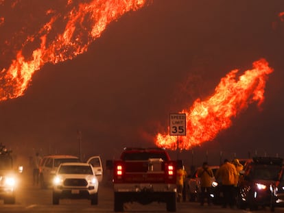 Hughes tire à Castaic Lake, en Californie, le 22 janvier 2025.