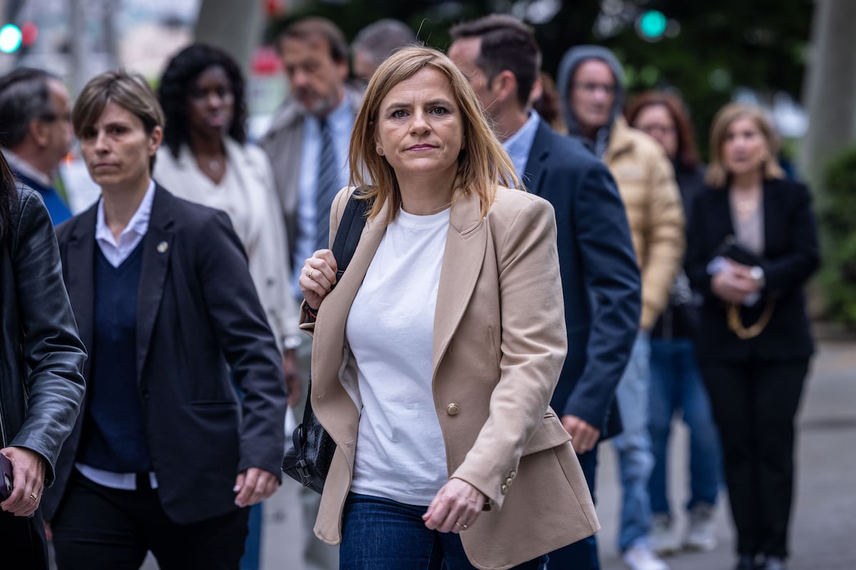 La déléguée gouvernementale à Valencia déclare qu'elle a offert l'UME au généralitat huit heures avant d'envoyer l'alerte