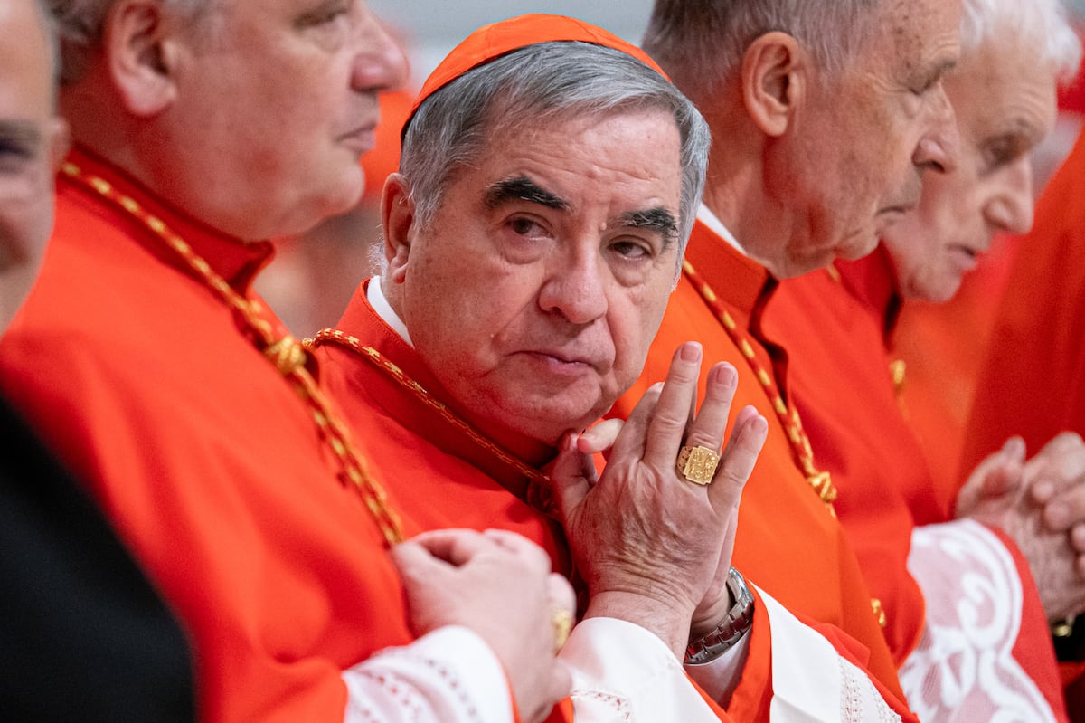 Le premier conflit du conclave: le cardinal a déterminé à y assister, bien que le pape François lui ait interdit