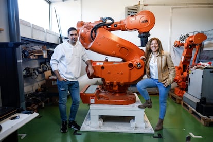 L'alliance Pascuale et le centre de FP permettent aux travailleurs de changer le département au sein de l'entreprise et d'appliquer immédiatement les connaissances apprises sur la gestion des machines.