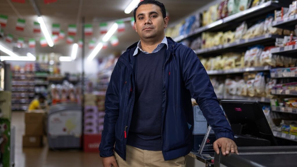 Le Pakistanais de 33 ans qui est derrière la plus grande chaîne de supermarchés italienne d'Espagne