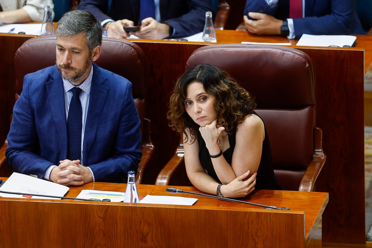 Ayuso menace de quitter la conférence des présidents de Barcelone: ​​"Soit l'espagnol est parlé, soit je partirai. Je ne mettrai pas le Pinganillo"