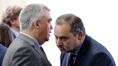 Santos Cerdán et José Luis Ábalos, à Madrid en 2023.