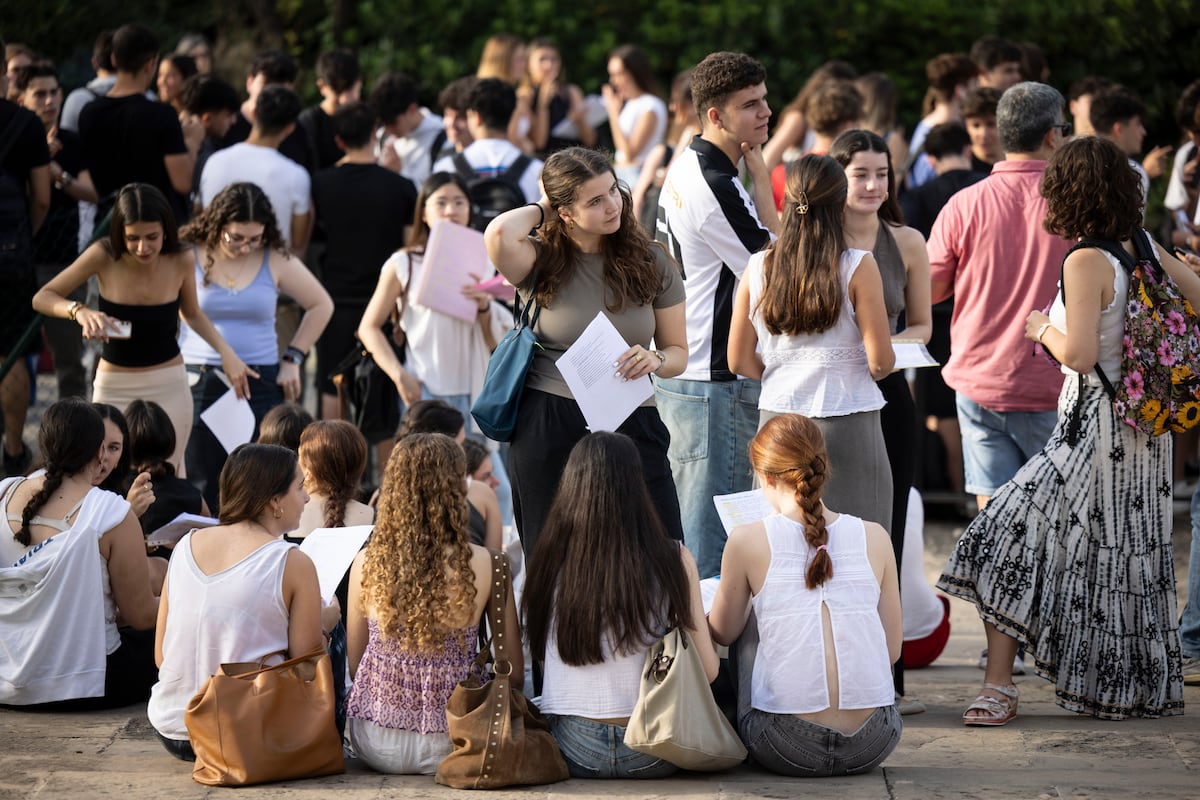 À la manière de double degré, tout ce qui brille n'est pas de l'or: l'effort est-il revenu? Combien y a-t-il du marketing universitaire?