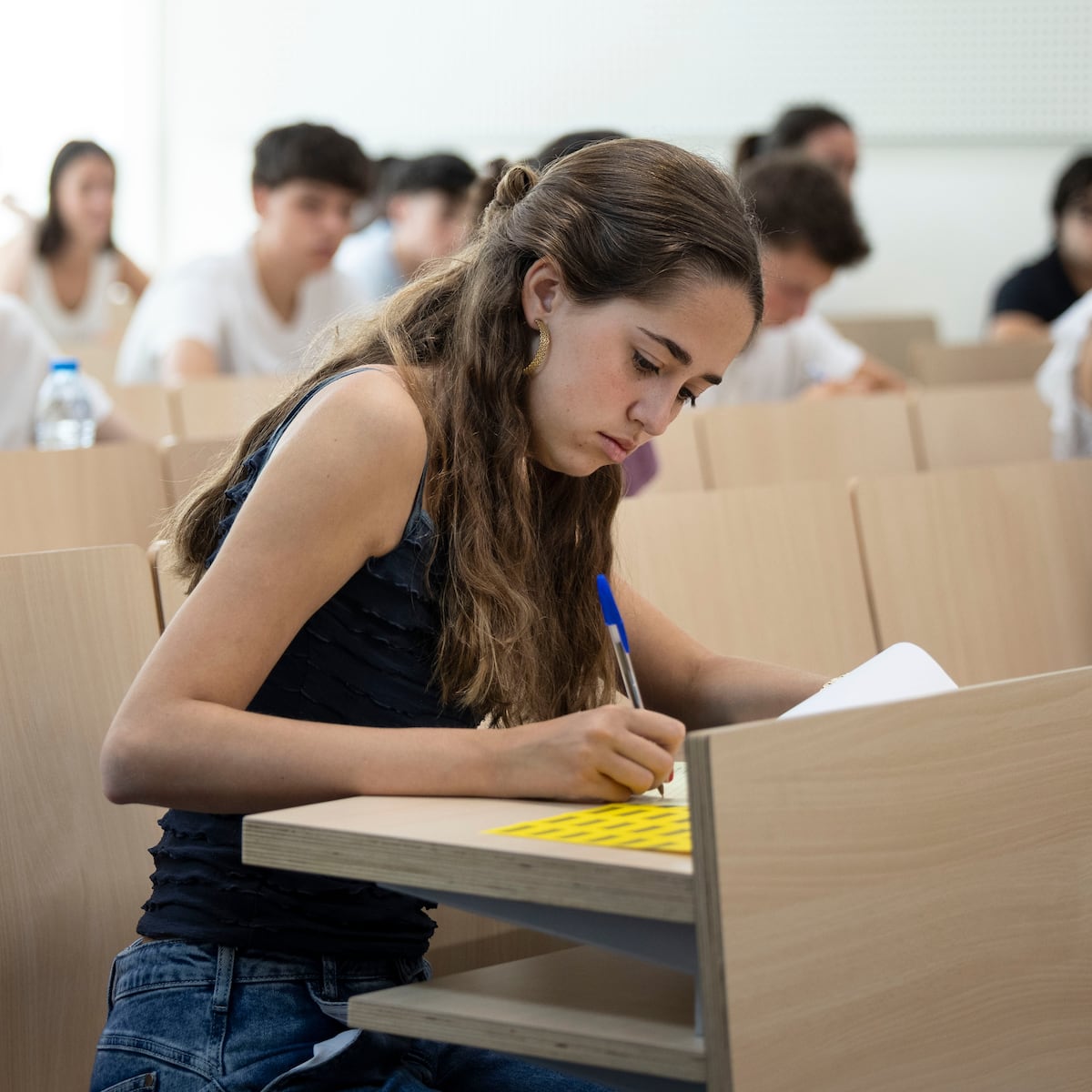 Avoir une inscription à l'honneur au baccalauréat ne suffit plus pour entrer dans l'université publique