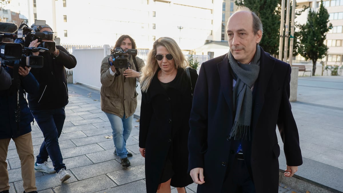 Le public approuve la coiffure sur le détournement dans le cas de Begoña Gómez et pointe vers le Moncloa