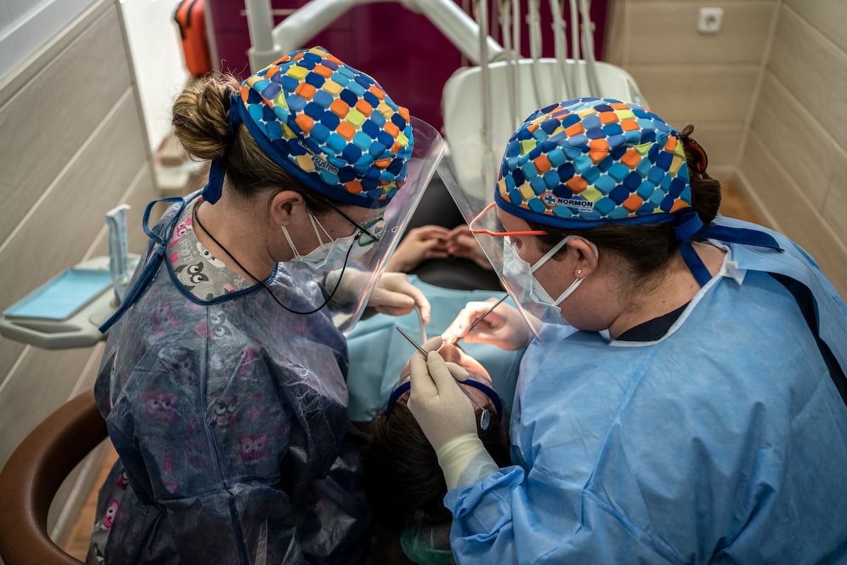 Un nouveau protocole essaie de mettre fin au sourcil de l'examen d'homologation pour les dentistes immigrés