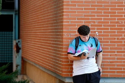 Étudiant de l'appel extraordinaire de la PAU ce mardi à la Complutenance.