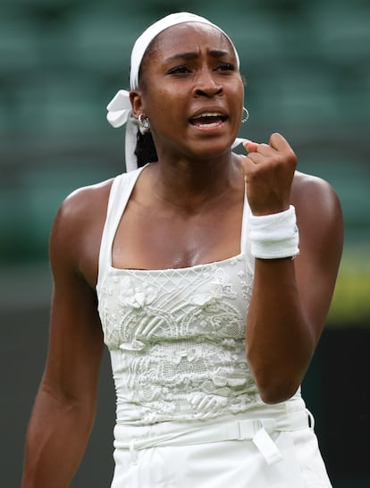 Coco Gauff à Wimbledon avec un «look» de New Balance.