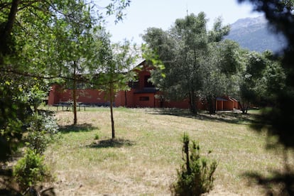 La ferme de 453 hectares, où se trouve la villa, a été achetée pour 4,3 millions d'euros en 2023 par le gouvernement régional.