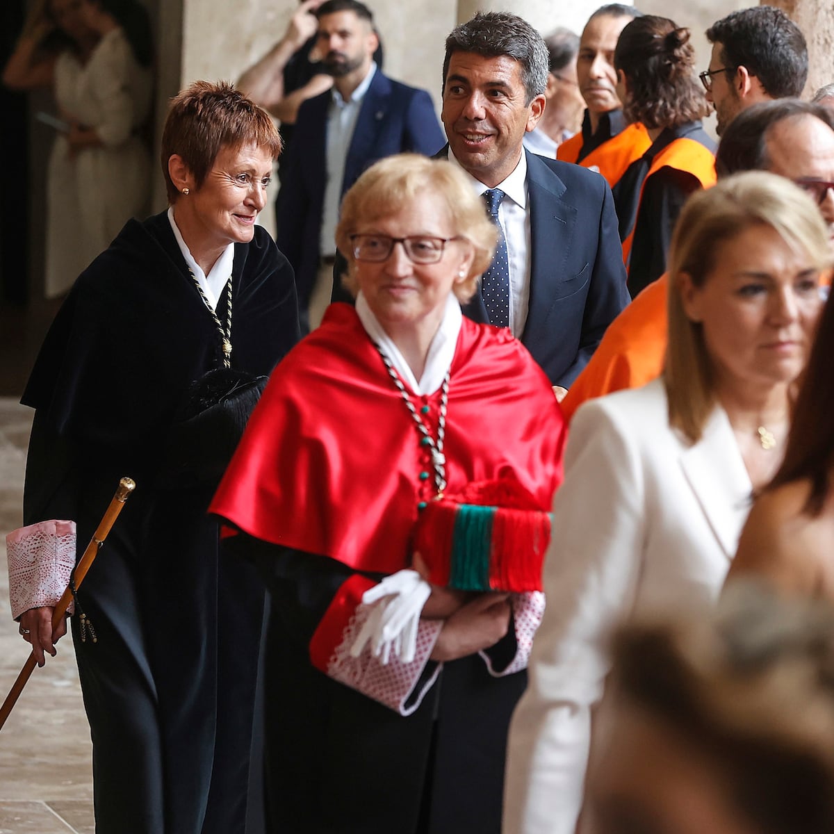 Le veto à des cours sur l'anti-fascisme rouvre le débat sur l'idéologie et l'éducation dans la communauté de valence