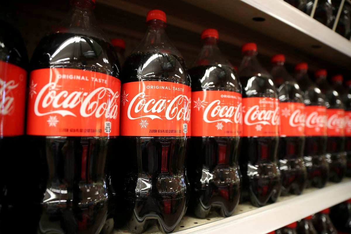 Coca-Cola annonce qu'il lancera une version de son soda avec une canne à sucre comme le voulait Trump