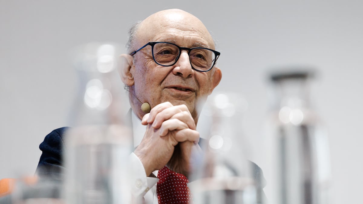 L'UCO pointe vers une grande partie des piqûres présumées qui sont venues au bureau de Montoro sont allées à leurs partenaires pour des « transferts directs »