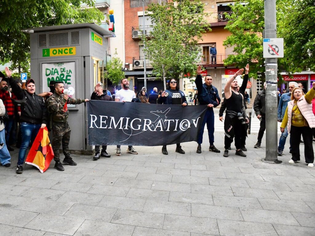 Le détenu en tant que leader de la plateforme qui encourage la «chasse» à Maghreb à Torre Pacheco est une escorte privée