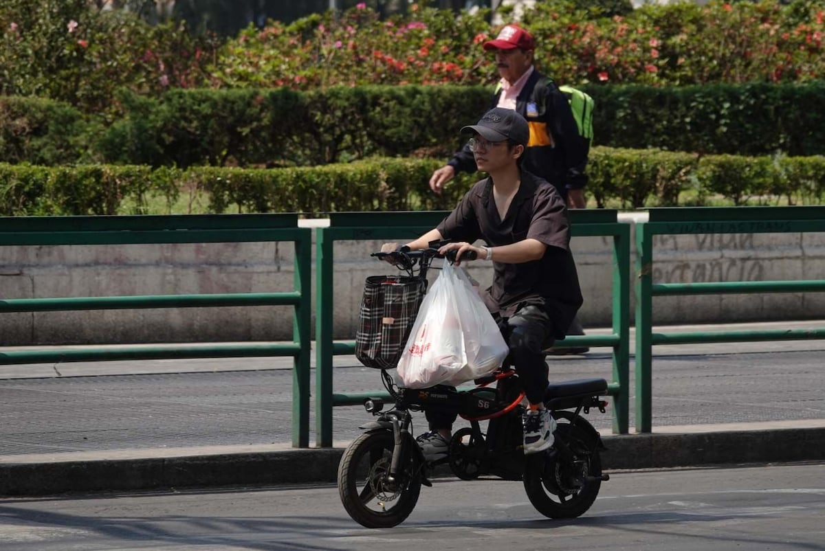 Les scooters électriques gagnent du terrain dans les rues de Mexico