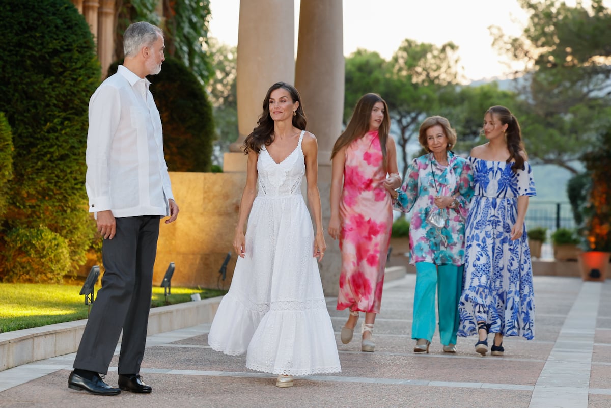La princesse Leonor et Infanta Sofia font leurs débuts en tant qu'hôtes à la réception des rois à Marivent