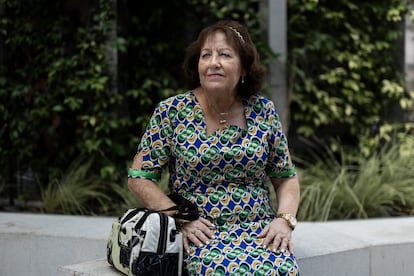 María Ángeles Sandoval, 75 ans, au Westfield Shopping Center La Machinista de Barcelone, le 5 juillet.