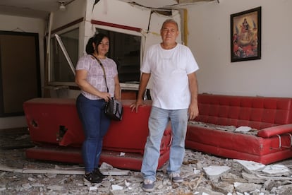 Sandra Flor et Miguel Rodríguez à leur hôtel, touchées par l'attaque, le 22 août.