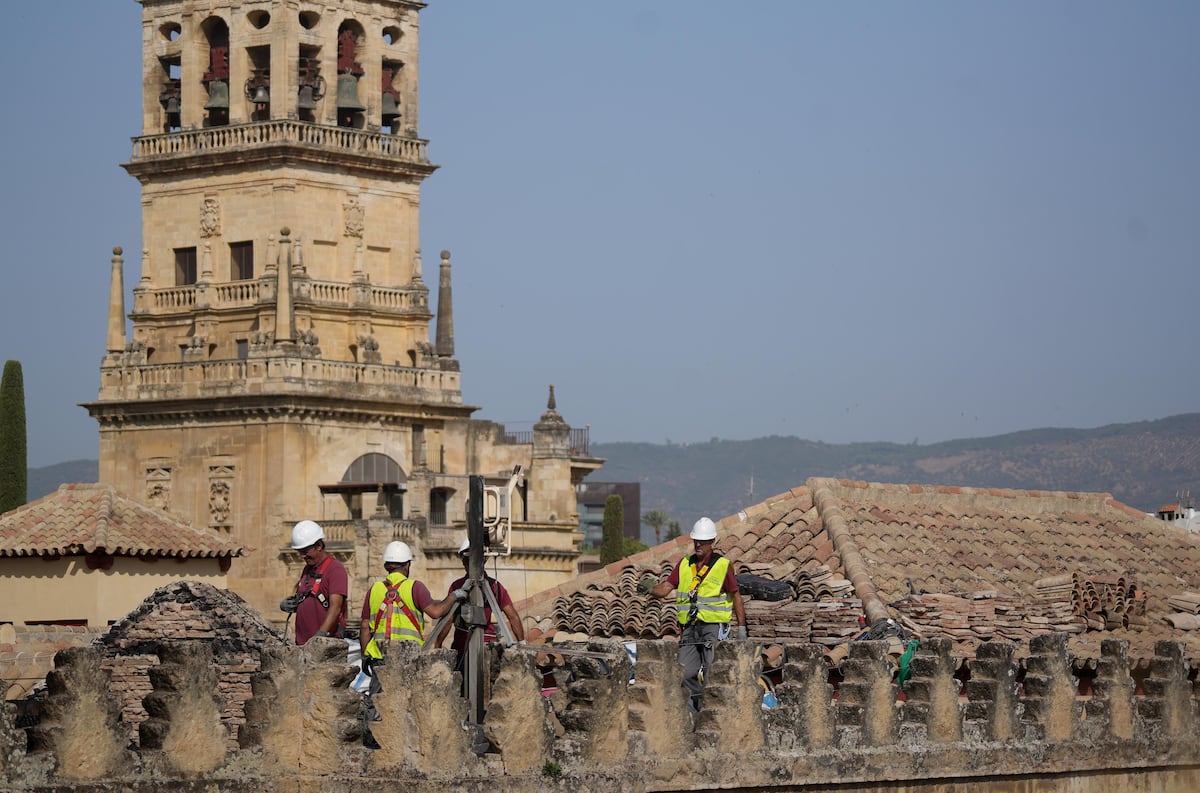 L'architecte conservateur de la mosquée de Córdoba: « Ce qui a vraiment brûlé, c'est le rideau, c'est pourquoi le feu a été si rapidement en place »