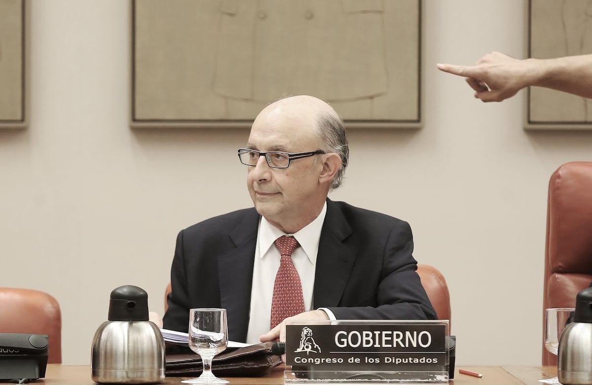 Quatre ans de confrontations du procureur de «l'affaire Montoro» au chef de l'anti-corruption et la garde civile entrave l'enquête