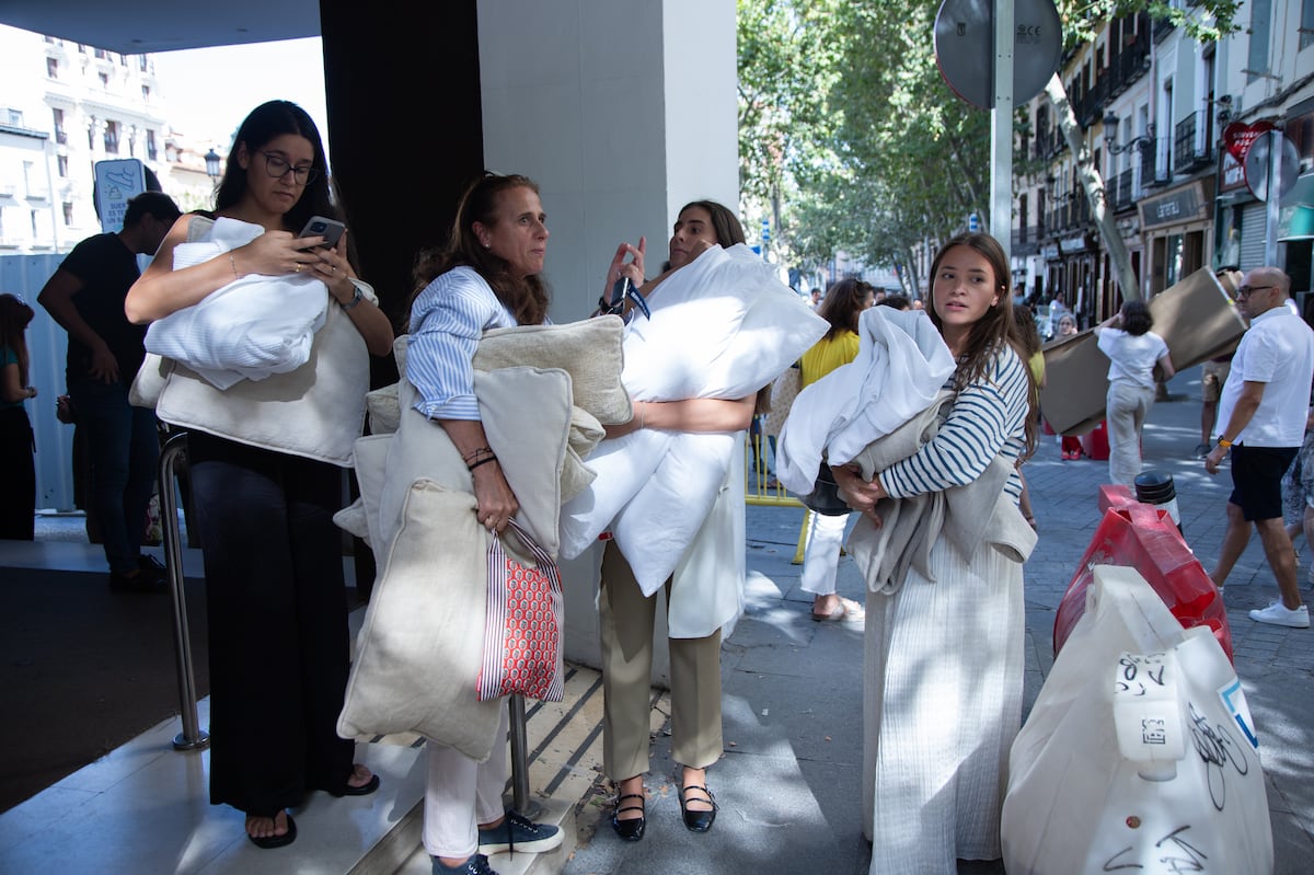 Le marché le plus désiré et le plus réussi de Madrid: les acheteurs balayent l'hôtel Reina Victoria
