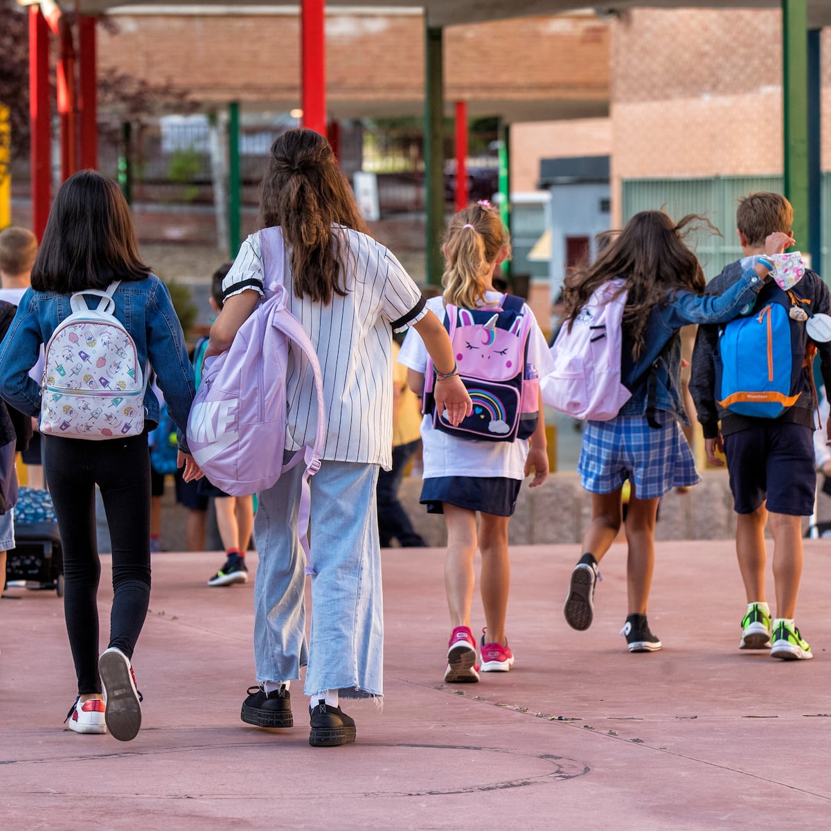 Retour à l'école et les nouveaux camarades de classe: comment le mélange des élèves influence-t-il le rendement scolaire?