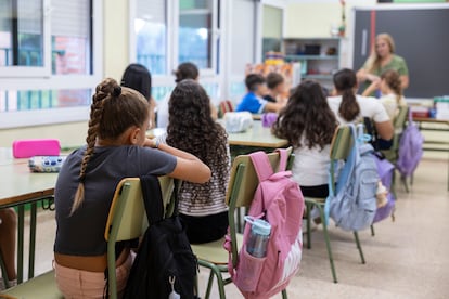 Première classe du nouveau cours au La Jota de Badia Del Vallès School Institute (Barcelone). 