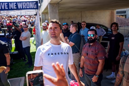 Charlie Kirk, quelques instants avant l'attaque de l'Université Utah Valley mercredi.