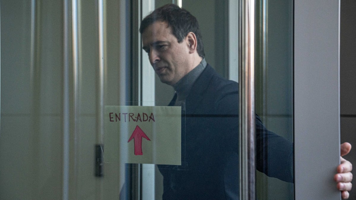 Le public de Badajoz rejette les ressources et mène le frère de Sánchez sur le banc