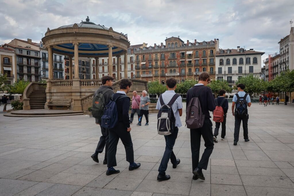 Progresse et problèmes éducatifs