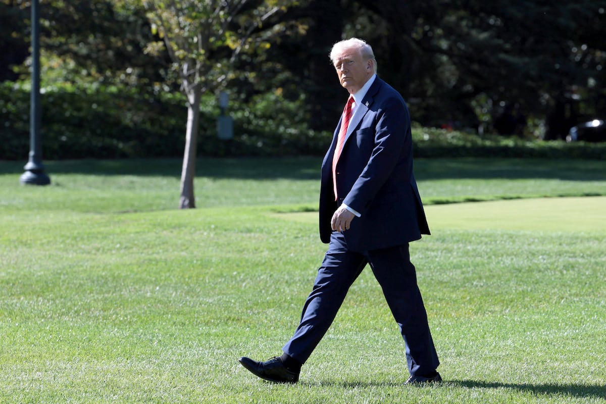Trump imposera des droits de douane allant jusqu'à 130 % à la Chine suite à la décision de Pékin d'accroître le contrôle sur les terres rares