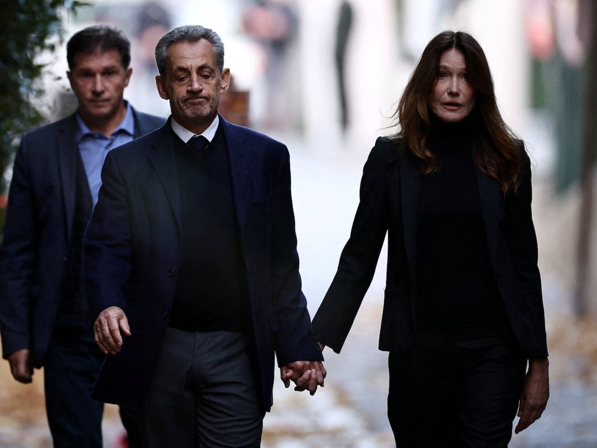 Nicolas Sarkozy, dès son entrée en prison : « Ce n'est pas un ancien président de la République qui est incarcéré, mais un innocent »